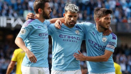  曼联绝杀热刺，暂登积分榜次席  